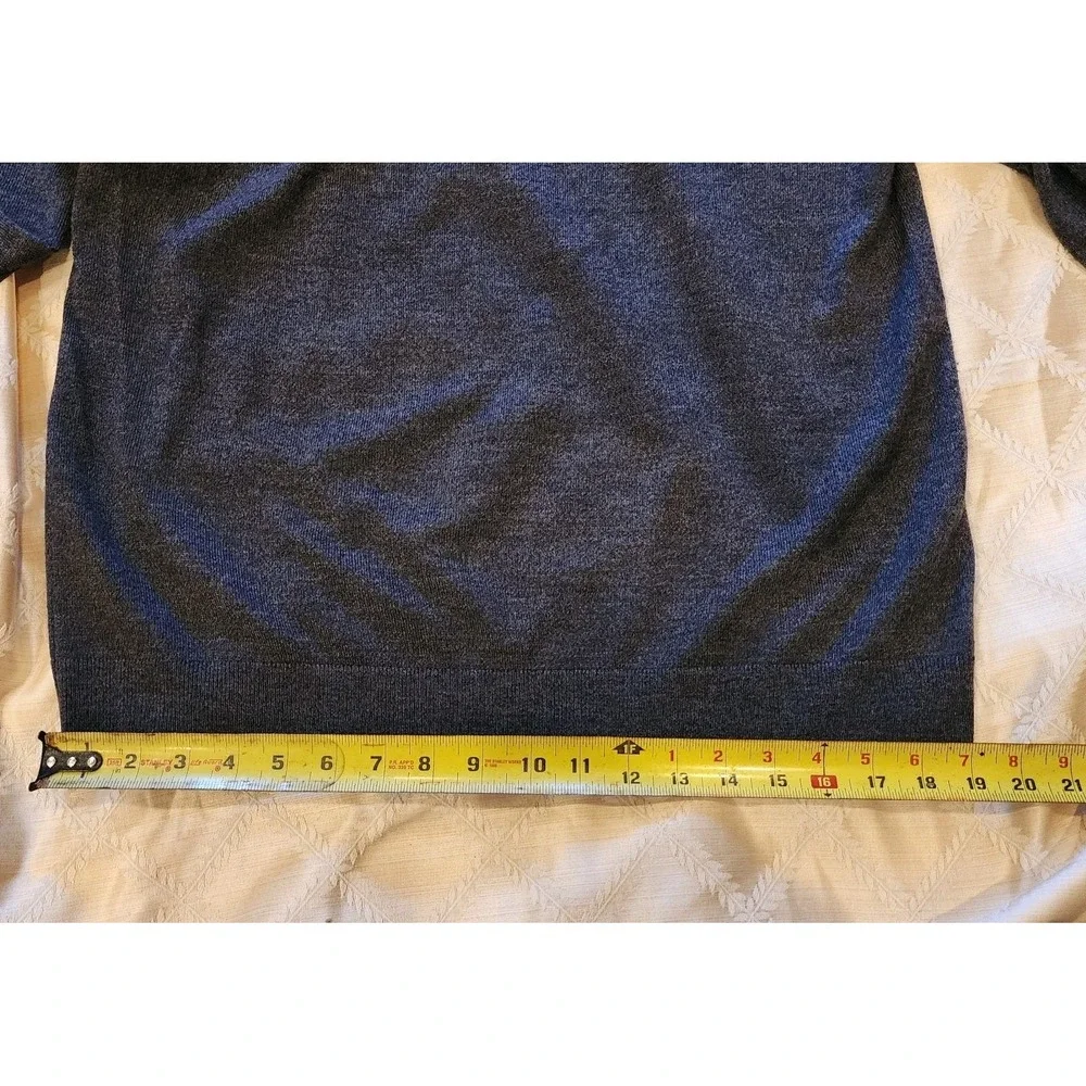 Wool Banana Republic 100% Merino Wool V-neck Sweater Size L Gray‎ Soft Preppy